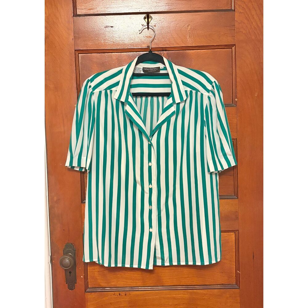 Vintage 80s 90s Green & White Silky Striped Short Sleeve Button Up Shirt